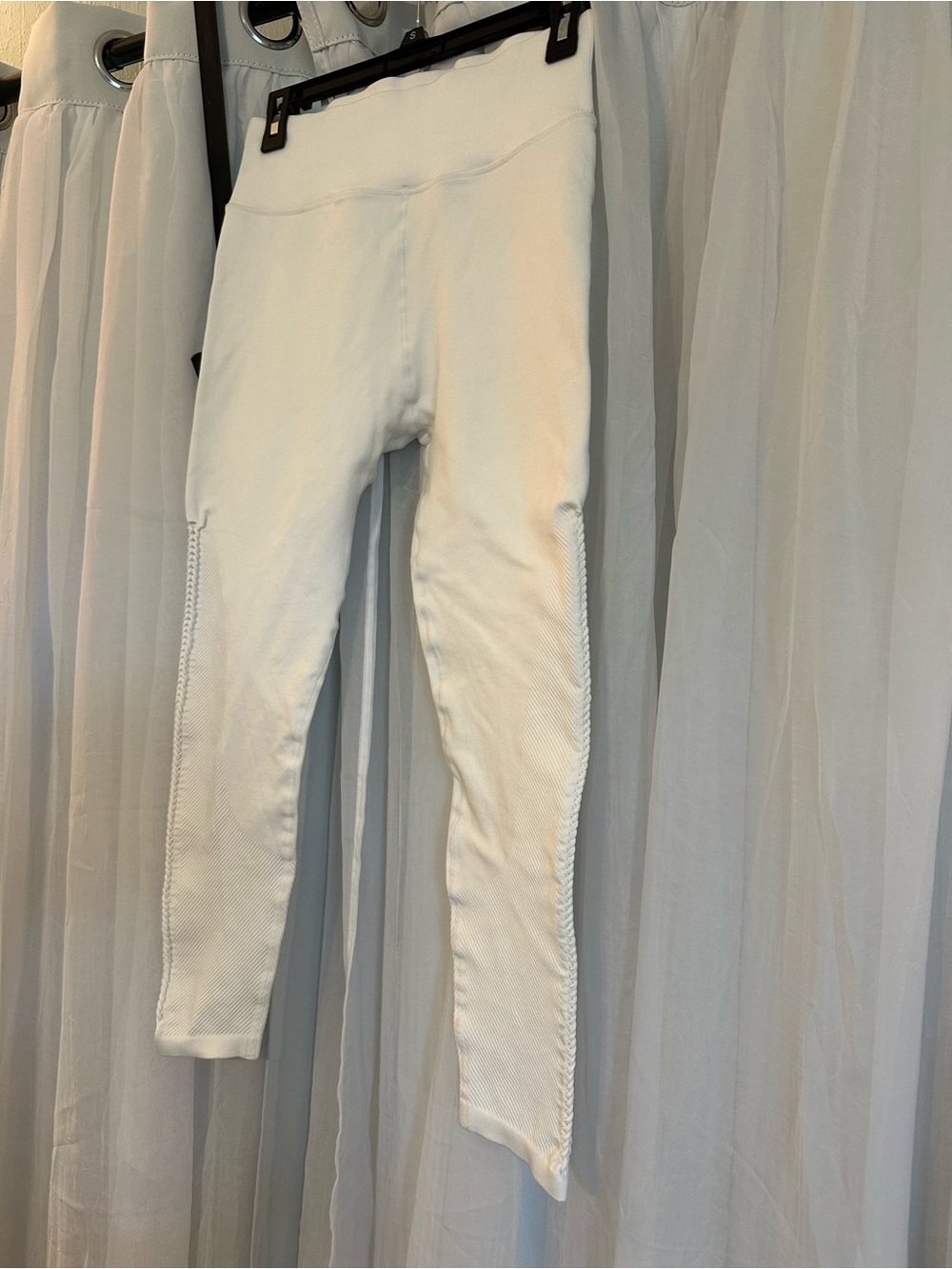 Offline by Aerie Textured High-Waist Leggings - Picture 6 of 7